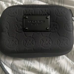 Black MK Michael Kors Change Purse
